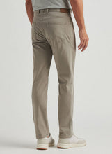 Signature Sateen Five-Pocket Pant